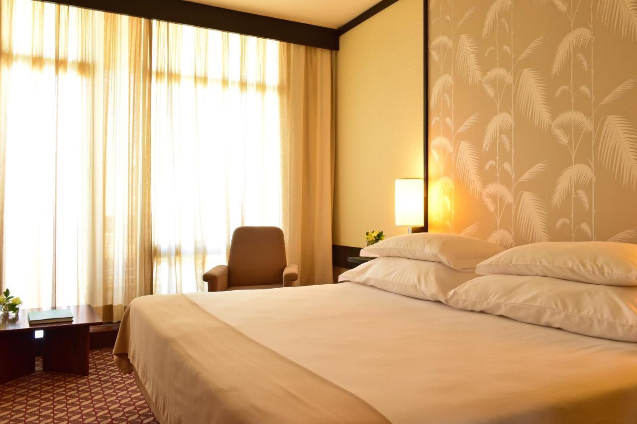 페스타나 카지노 파크 호텔 앤드 카지노 푼샬 외부 사진 A room at the hotel