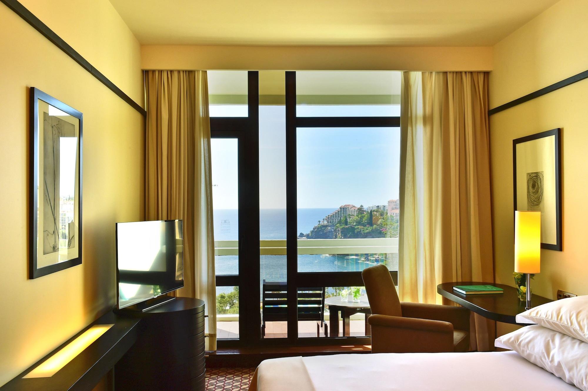 페스타나 카지노 파크 호텔 앤드 카지노 푼샬 외부 사진 A room at the hotel