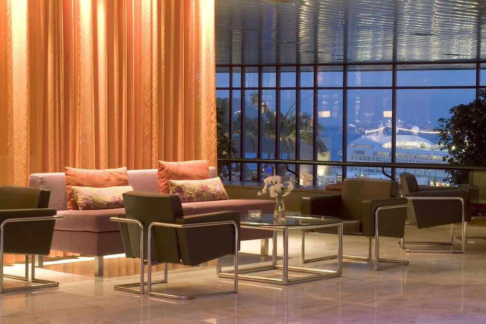 페스타나 카지노 파크 호텔 앤드 카지노 푼샬 외부 사진 The lobby of the hotel